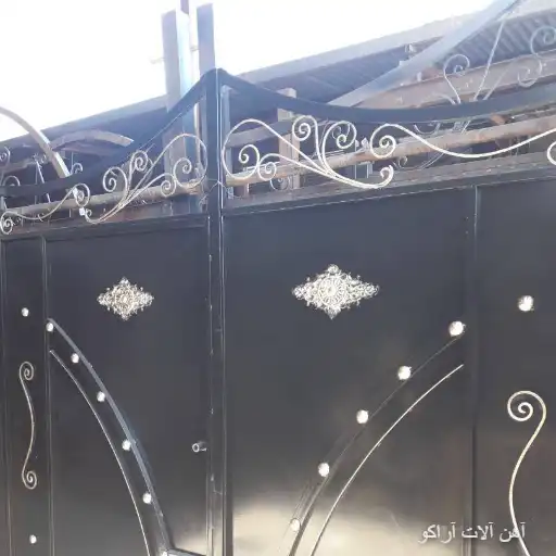 درب طرح ساده درب فلزی حیاط ساده