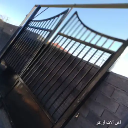 درب طرح ساده درب فلزی حیاط ساده