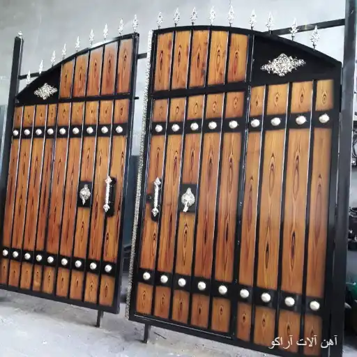 درب طرح چوب درب فلزی طرح چوب