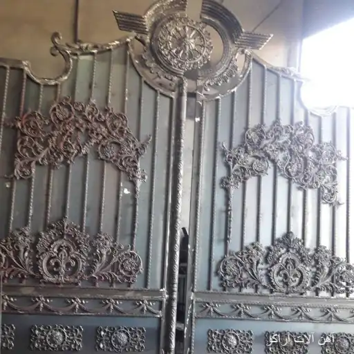 درب فلزی لوکس درب فلزی لوکس
