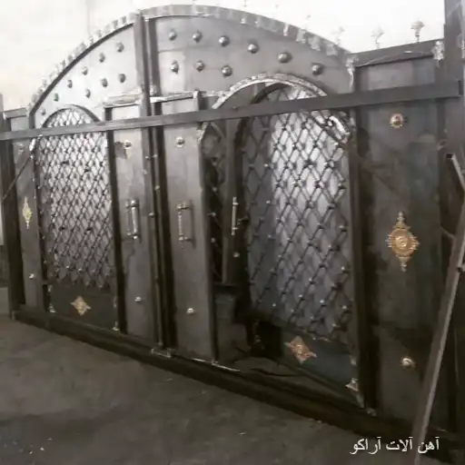 درب فلزی لوکس درب فلزی لوکس