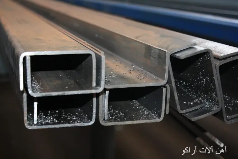 مقایسه ناودانی پرسی و فابریک در تولید ناودانی پرسی و فابریک 2