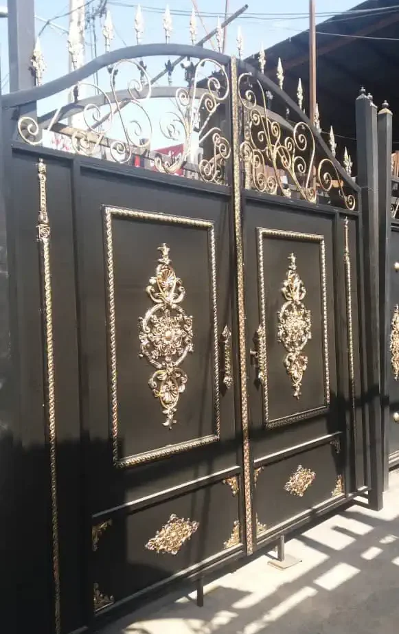 درب طرح ساده درب فلزی حیاط ساده