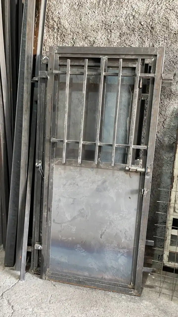 درب طرح چوب درب فلزی طرح چوب