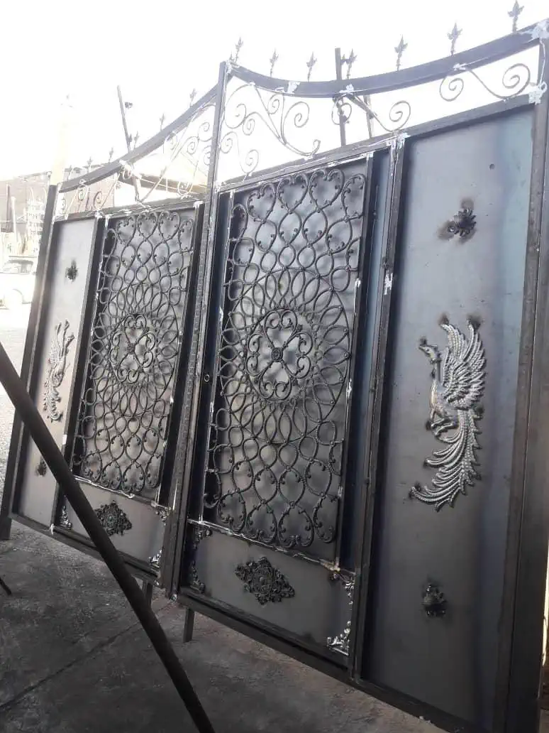 درب طرح ساده درب فلزی حیاط ساده
