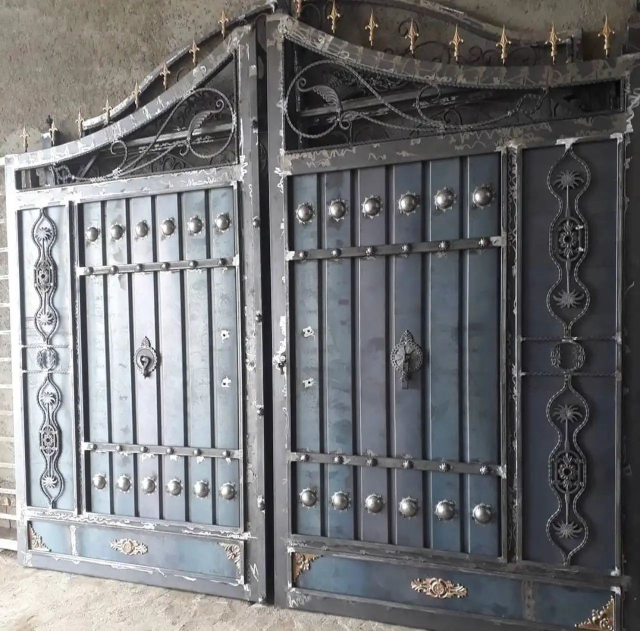 درب طرح ساده درب فلزی حیاط ساده