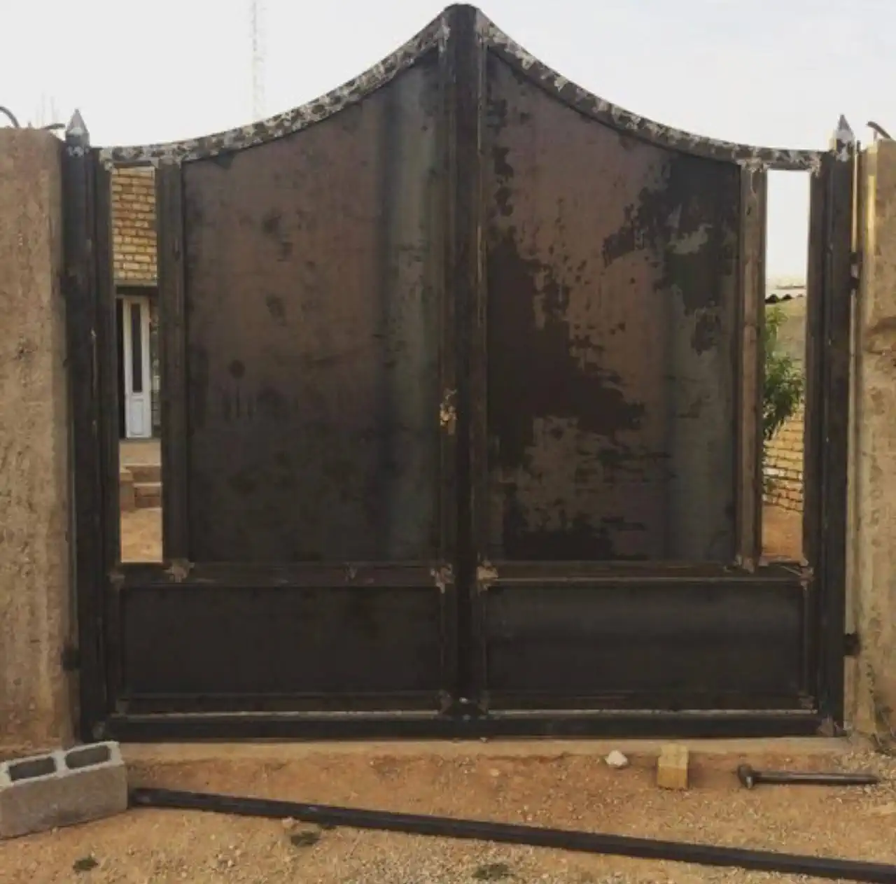 درب طرح ساده درب فلزی حیاط ساده