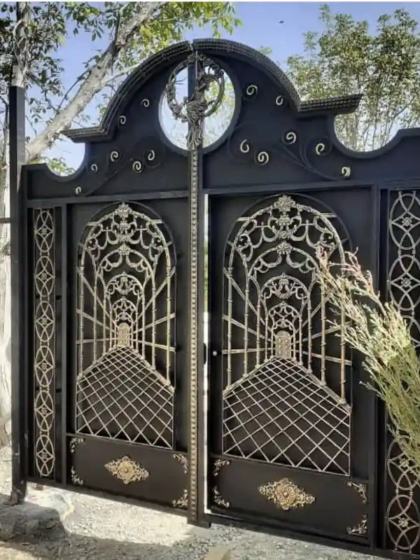 درب فرفورژه درب فلزی فرفورژه