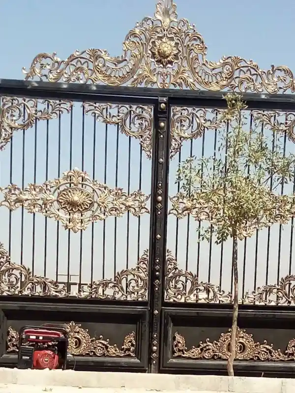 درب فرفورژه درب فلزی فرفورژه