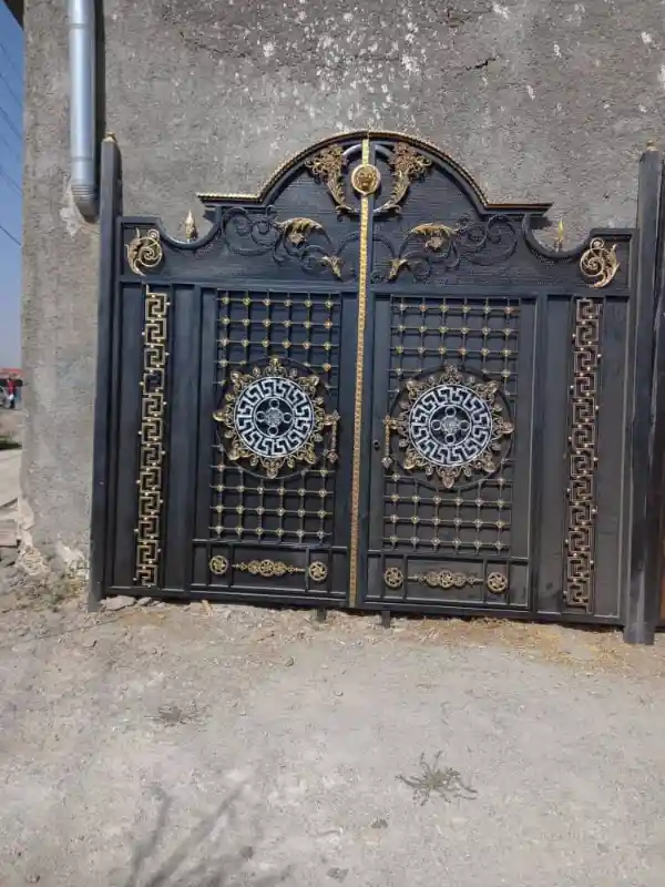 درب فرفورژه درب فلزی فرفورژه