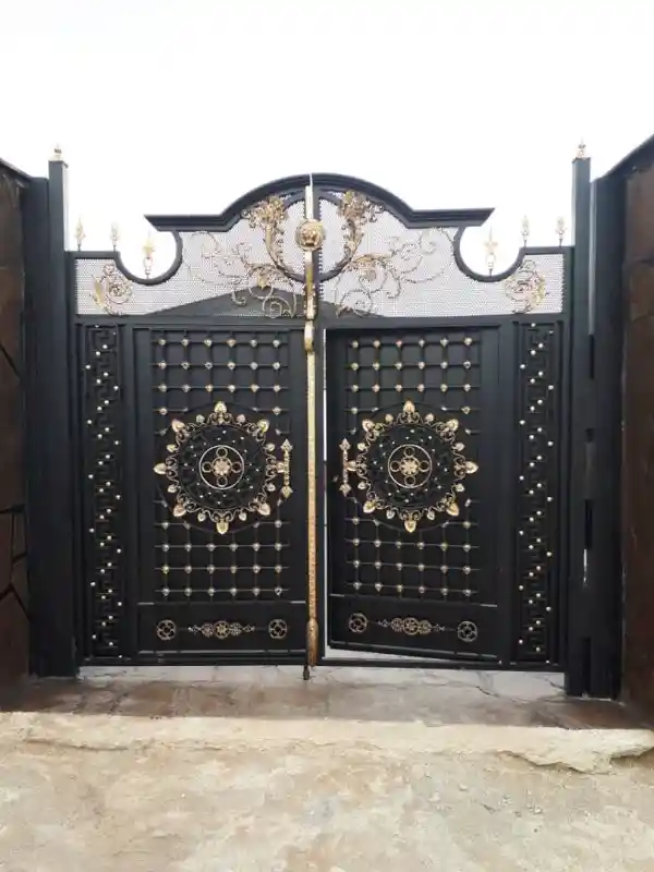 درب فرفورژه درب فلزی فرفورژه