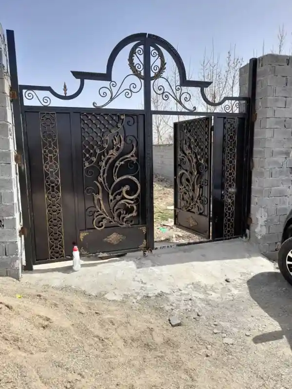 درب فرفورژه درب فلزی فرفورژه
