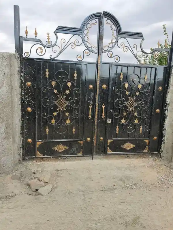 درب فرفورژه درب فلزی فرفورژه